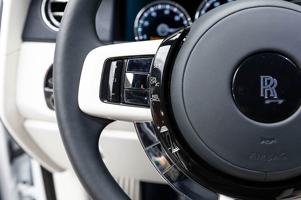 Thumbnail: 2023 Rolls-Royce Cullinan - 36