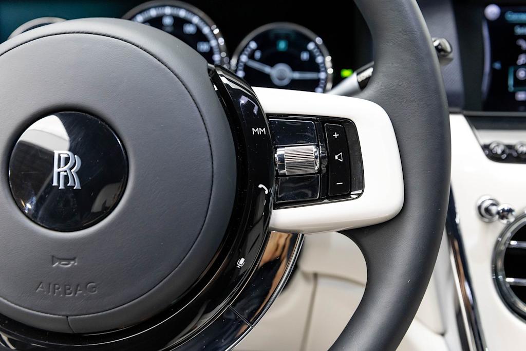 Thumbnail: 2023 Rolls-Royce Cullinan - 37