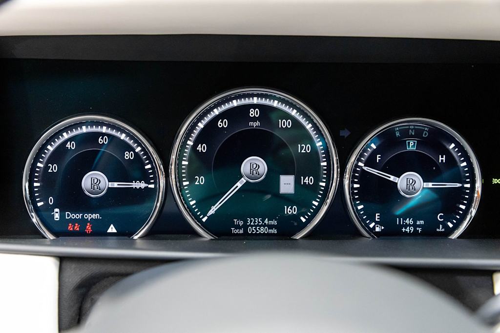 Thumbnail: 2023 Rolls-Royce Cullinan - 17