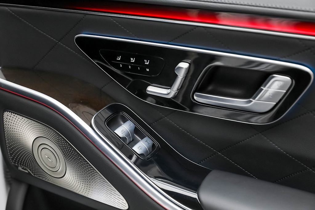 Thumbnail: 2024 Mercedes-Benz S-Class - 40