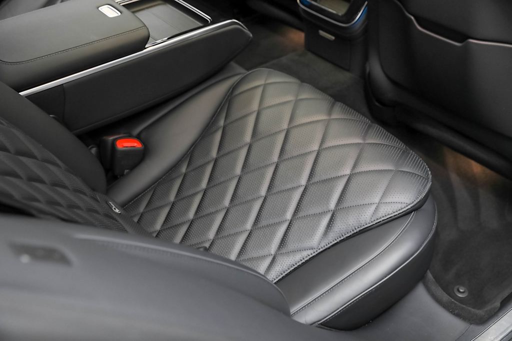 Thumbnail: 2024 Mercedes-Benz S-Class - 41