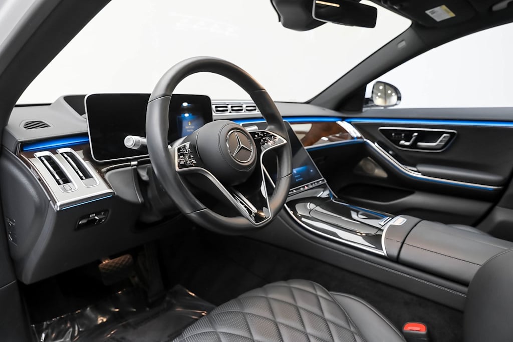 Thumbnail: 2024 Mercedes-Benz S-Class - 2