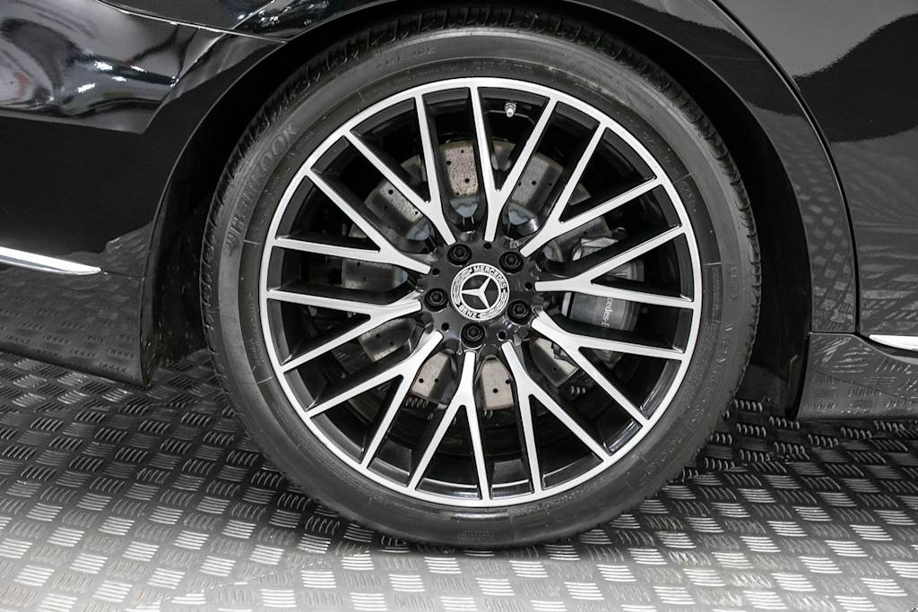 Thumbnail: 2022 Mercedes-Benz S-Class - 43