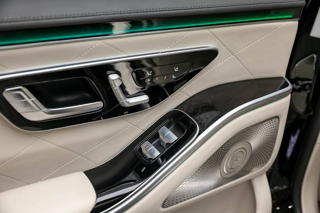 Thumbnail: 2022 Mercedes-Benz S-Class - 31