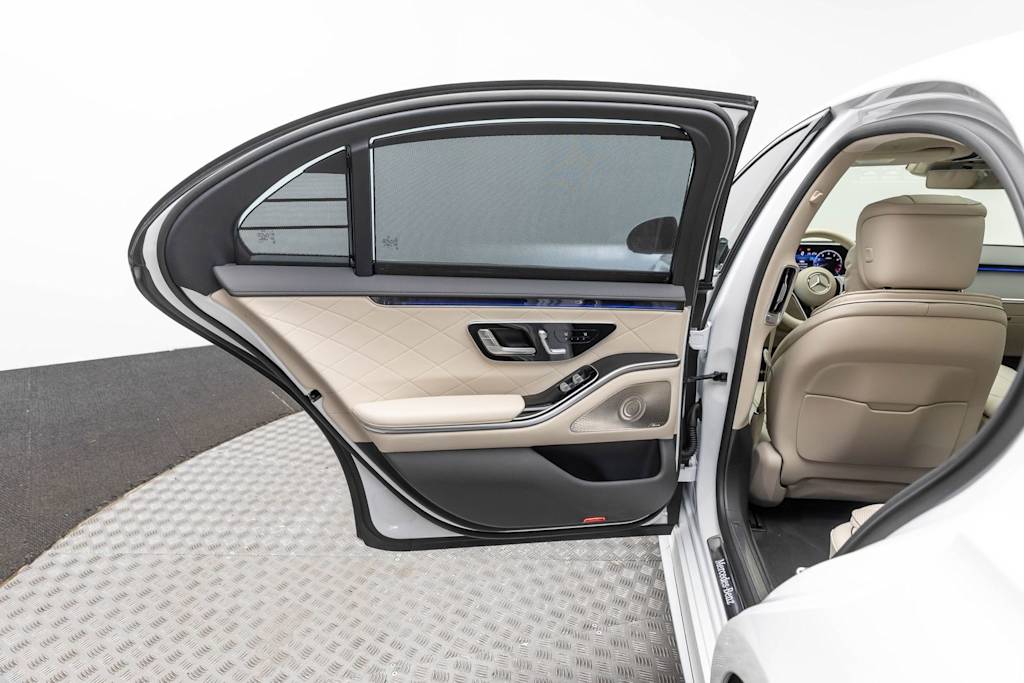 Thumbnail: 2025 Mercedes-Benz S-Class - 31