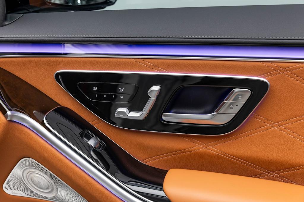 Thumbnail: 2025 Mercedes-Benz S-Class - 56