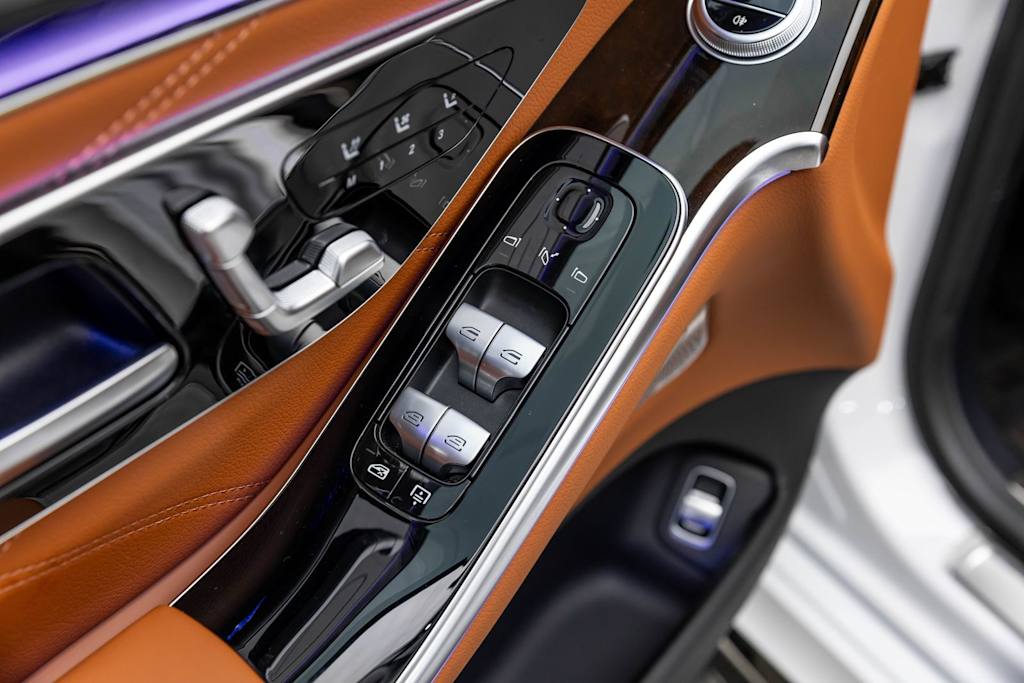 Thumbnail: 2025 Mercedes-Benz S-Class - 29