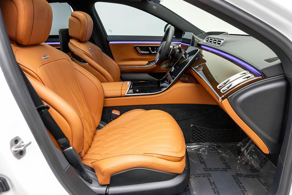 Thumbnail: 2025 Mercedes-Benz S-Class - 24