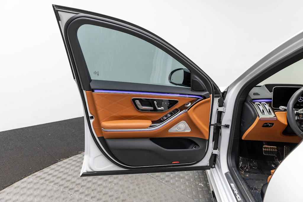 Thumbnail: 2025 Mercedes-Benz S-Class - 27