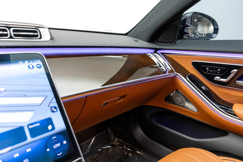 Thumbnail: 2025 Mercedes-Benz S-Class - 40