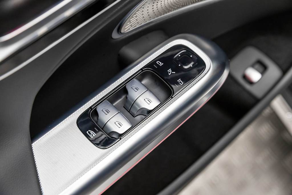 Thumbnail: 2026 Mercedes-Benz E-Class - 26