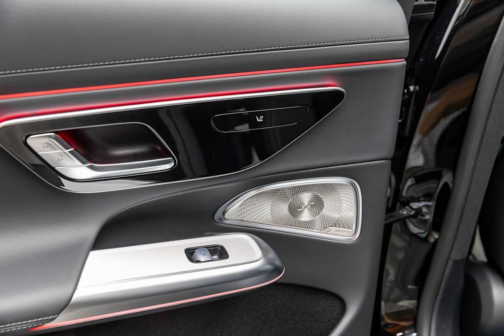 Thumbnail: 2026 Mercedes-Benz E-Class - 36