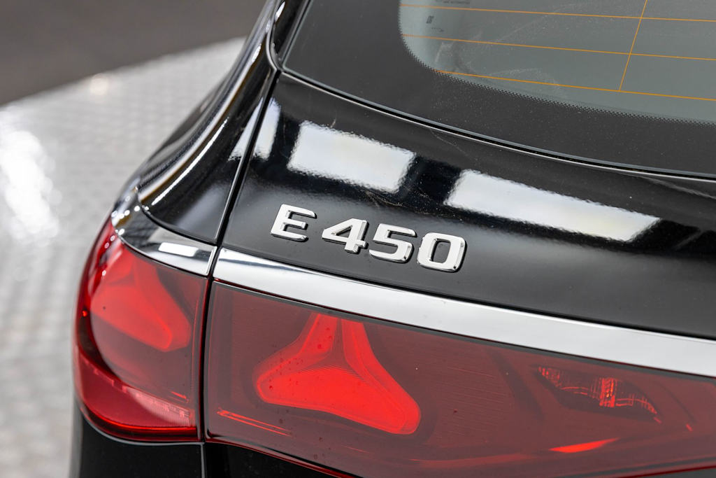 Thumbnail: 2026 Mercedes-Benz E-Class - 10