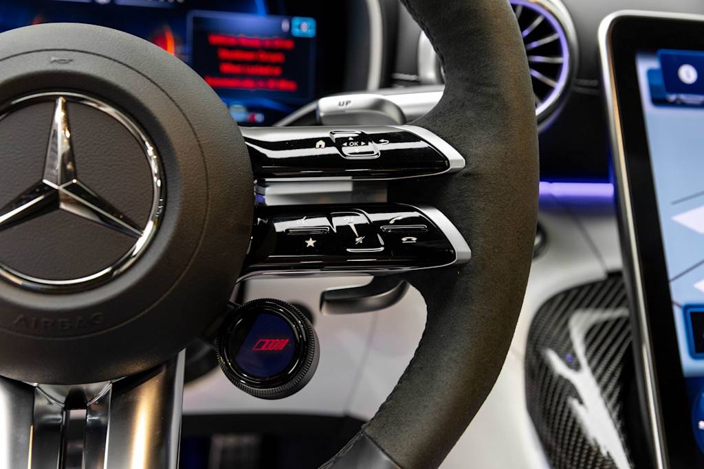 Thumbnail: 2025 Mercedes-Benz AMG GT - 33