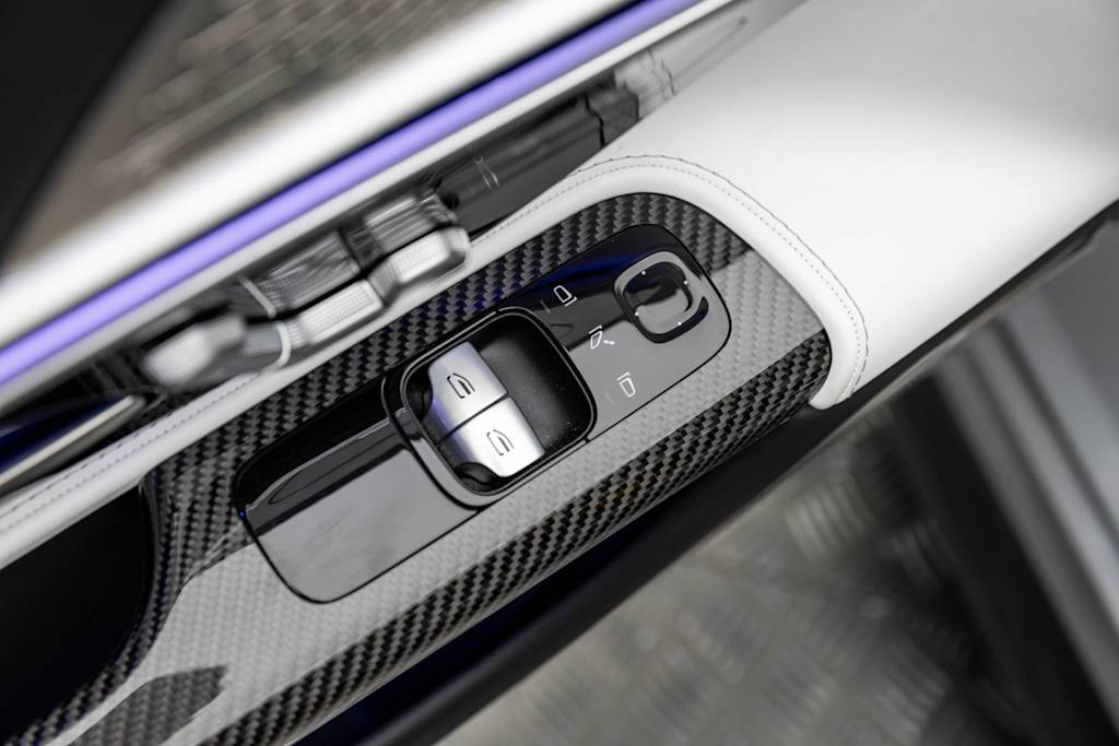 Thumbnail: 2025 Mercedes-Benz AMG GT - 28