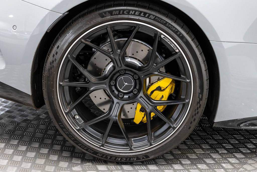 Thumbnail: 2025 Mercedes-Benz AMG GT - 46