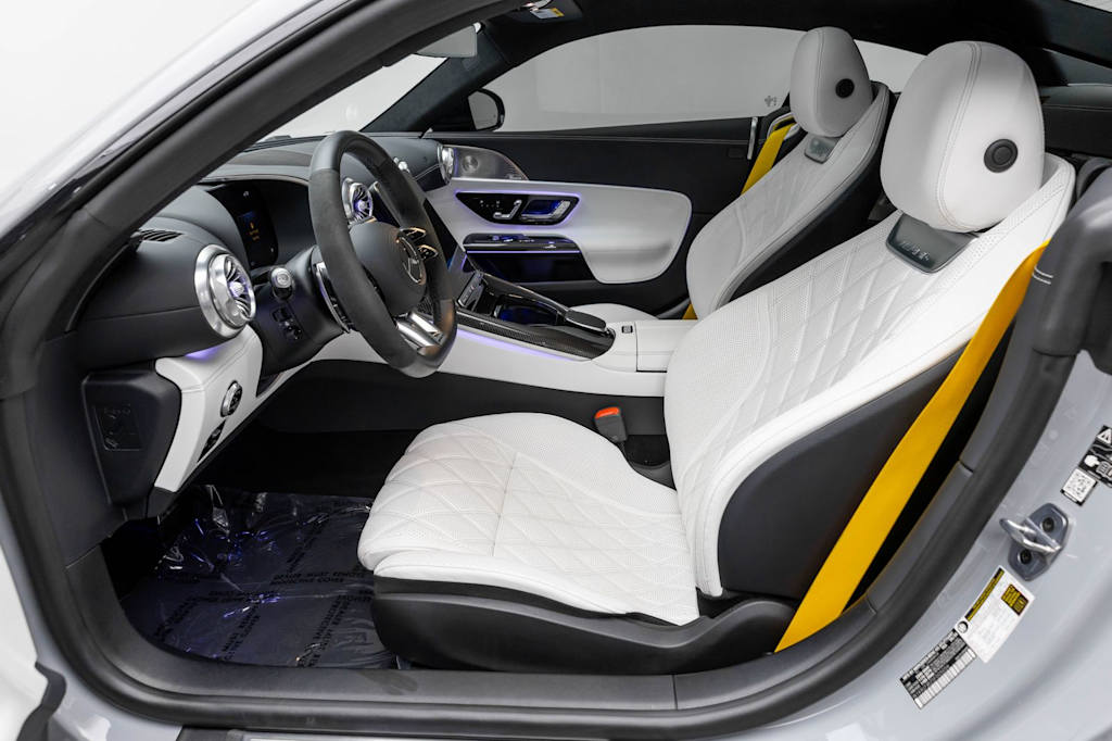 Thumbnail: 2025 Mercedes-Benz AMG GT - 10