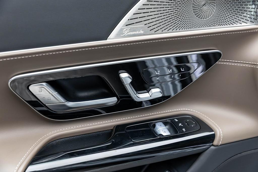Thumbnail: 2024 Mercedes-Benz AMG GT - 25