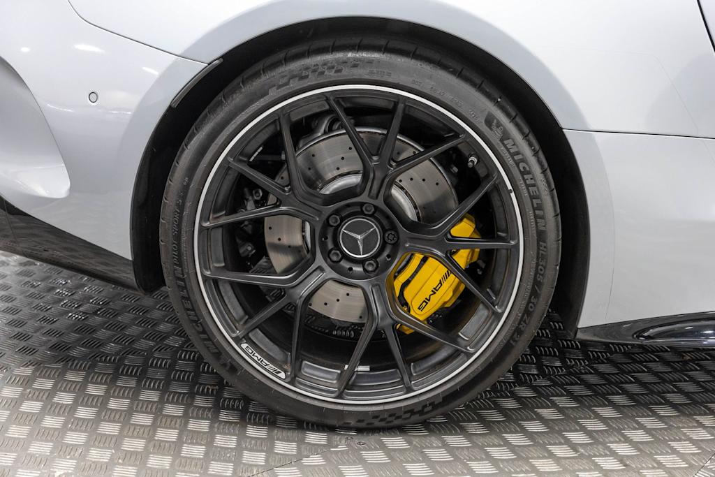 Thumbnail: 2024 Mercedes-Benz AMG GT - 43