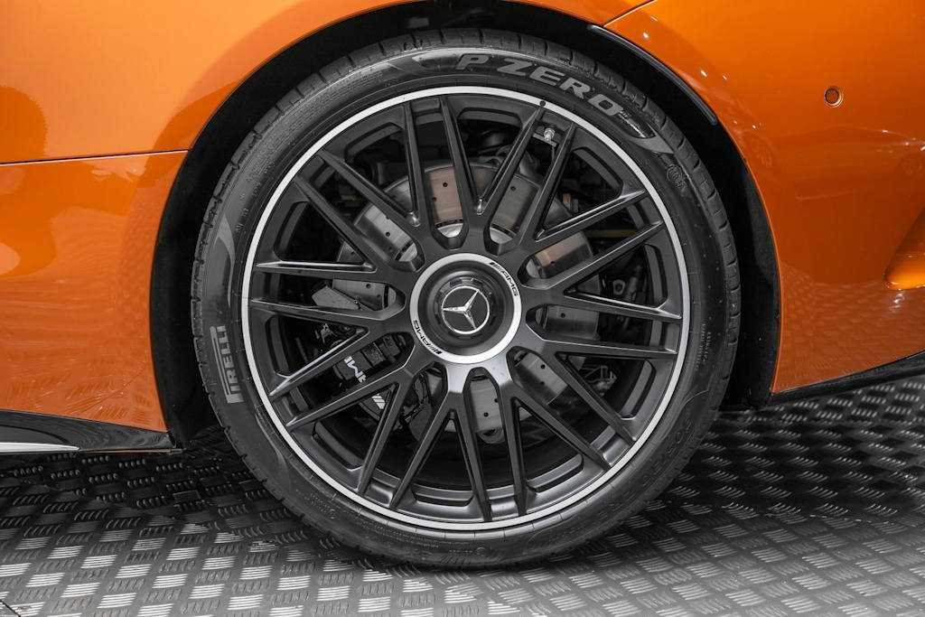 Thumbnail: 2024 Mercedes-Benz SL-Class - 45