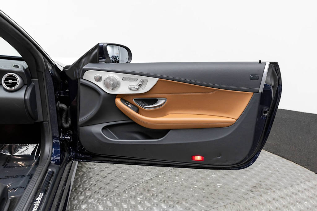 Thumbnail: 2023 Mercedes-Benz C-Class - 40