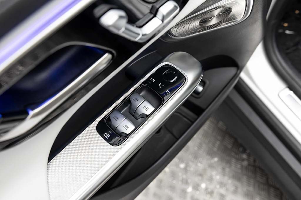 Thumbnail: 2026 Mercedes-Benz GLC - 31