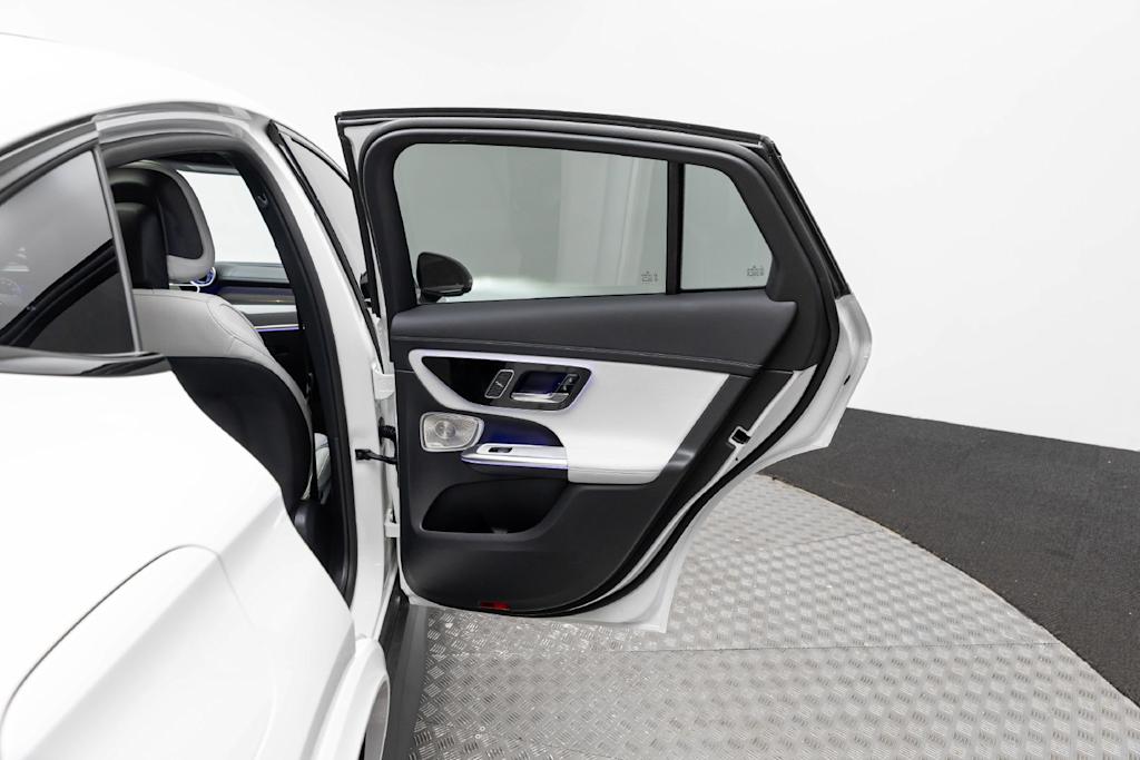 Thumbnail: 2026 Mercedes-Benz GLC - 42
