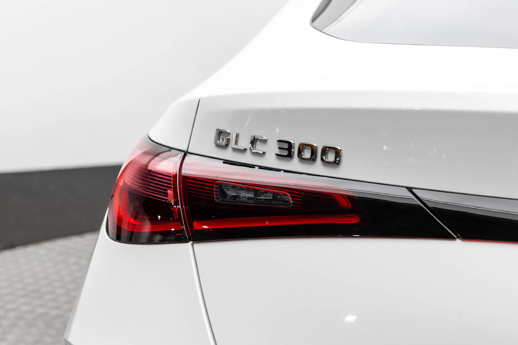Thumbnail: 2026 Mercedes-Benz GLC - 6