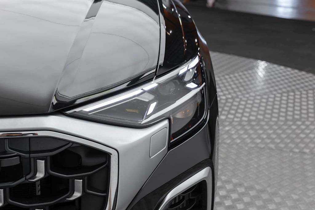 Thumbnail: 2024 Audi SQ8 - 60