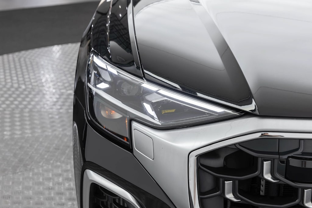 Thumbnail: 2024 Audi SQ8 - 59