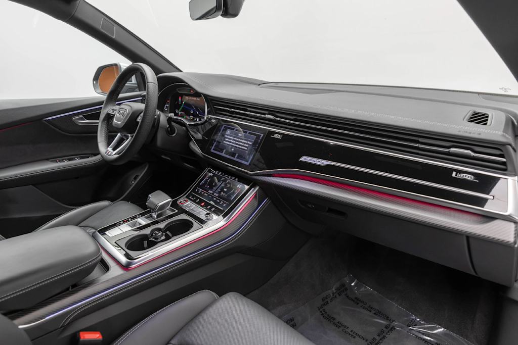 Thumbnail: 2024 Audi SQ8 - 14