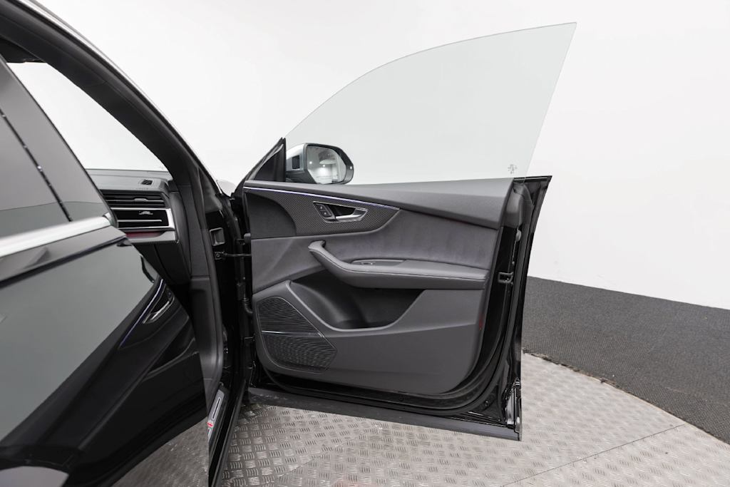 Thumbnail: 2024 Audi SQ8 - 49
