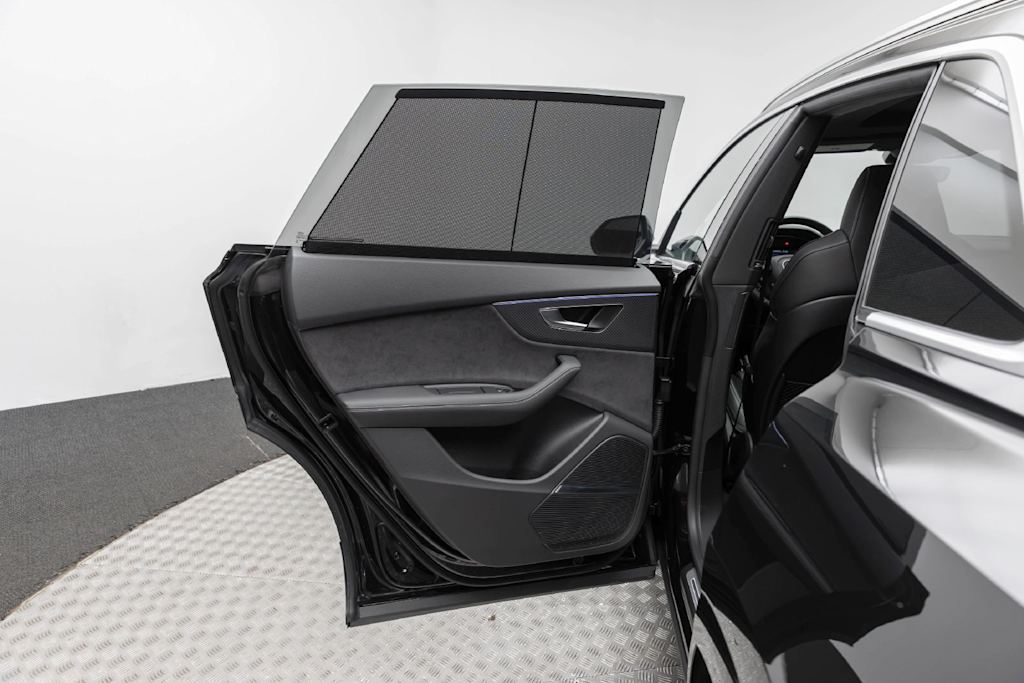 Thumbnail: 2024 Audi SQ8 - 39