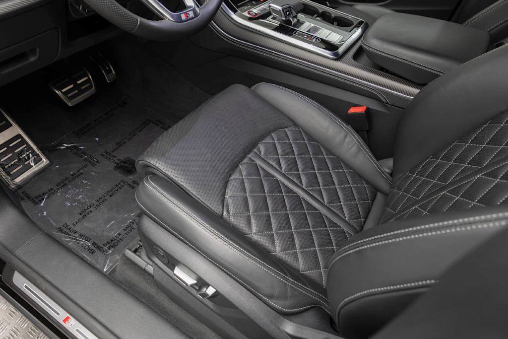 Thumbnail: 2024 Audi SQ8 - 30