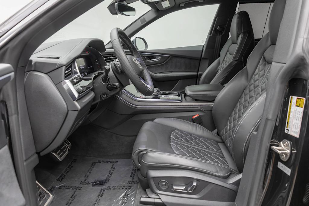 Thumbnail: 2024 Audi SQ8 - 11