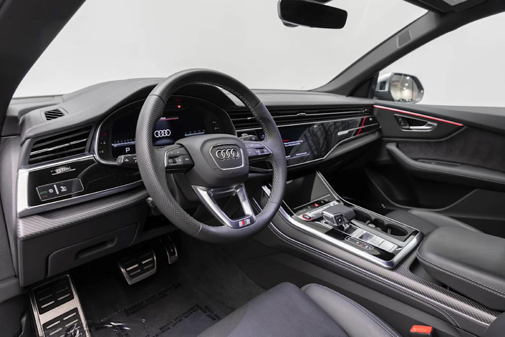 Thumbnail: 2024 Audi SQ8 - 2