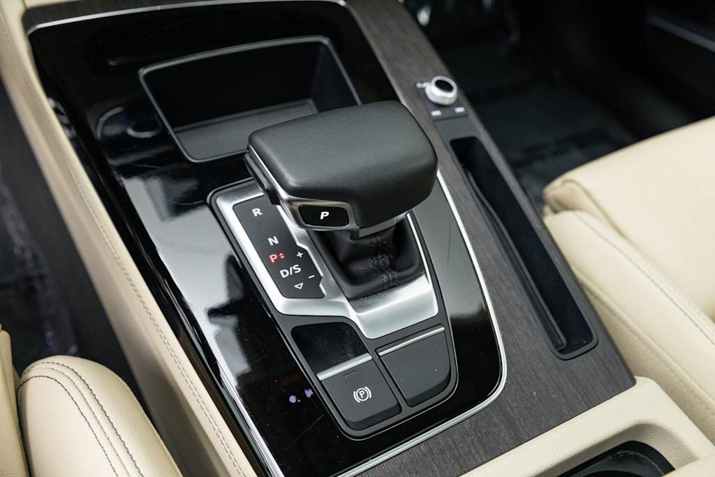 Thumbnail: 2024 Audi Q5 - 16