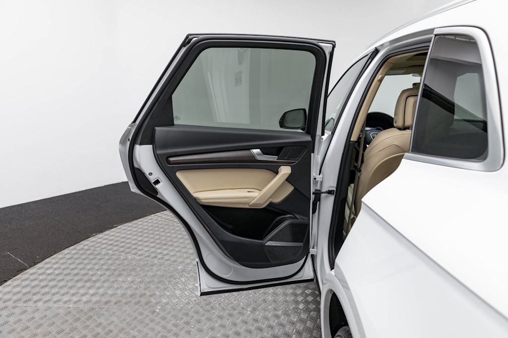 Thumbnail: 2024 Audi Q5 - 36