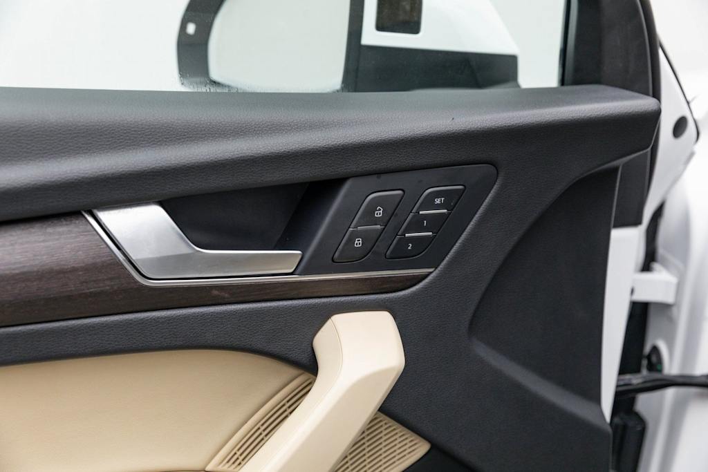 Thumbnail: 2024 Audi Q5 - 24