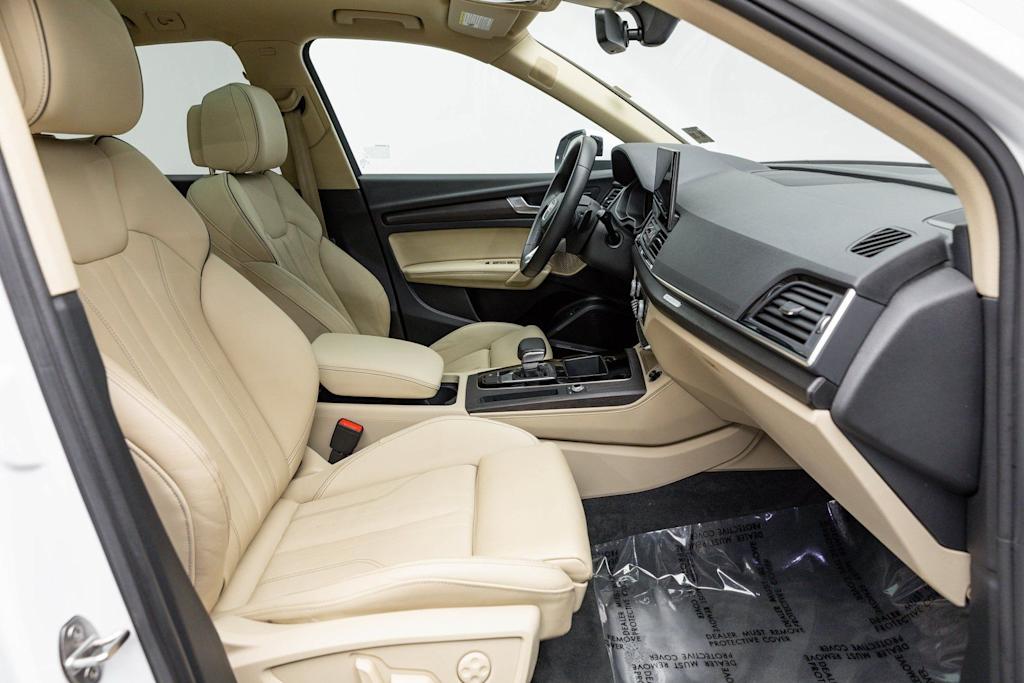 Thumbnail: 2024 Audi Q5 - 12