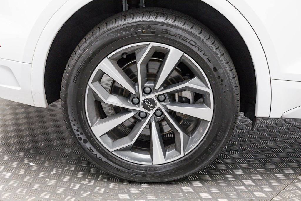 Thumbnail: 2024 Audi Q5 - 46