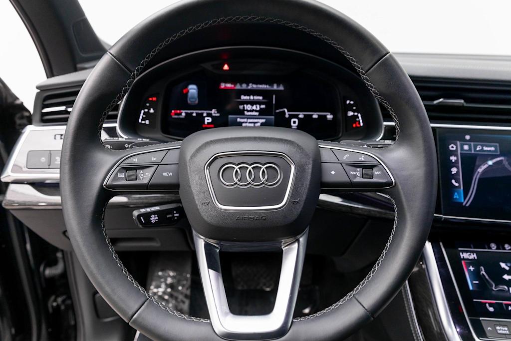 Thumbnail: 2025 Audi Q7 - 9