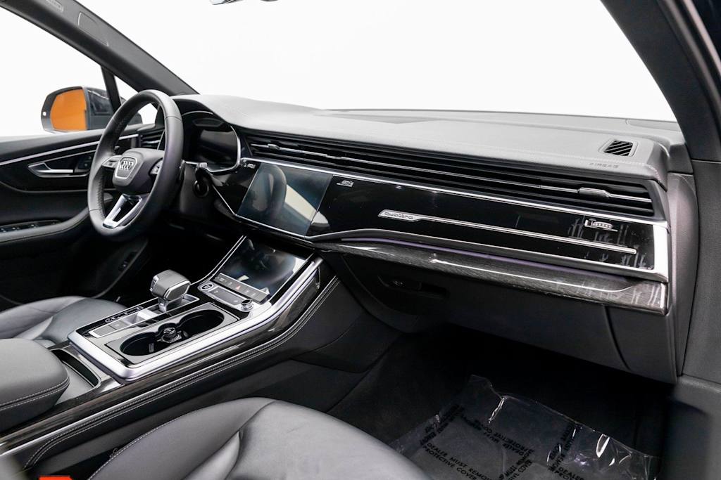 Thumbnail: 2025 Audi Q7 - 13