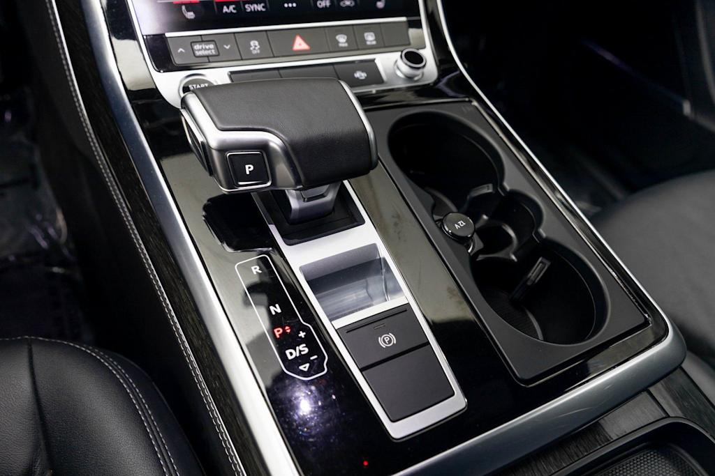 Thumbnail: 2025 Audi Q7 - 15