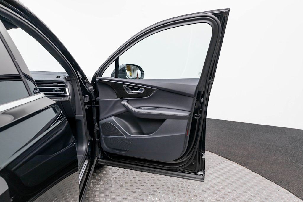 Thumbnail: 2025 Audi Q7 - 39