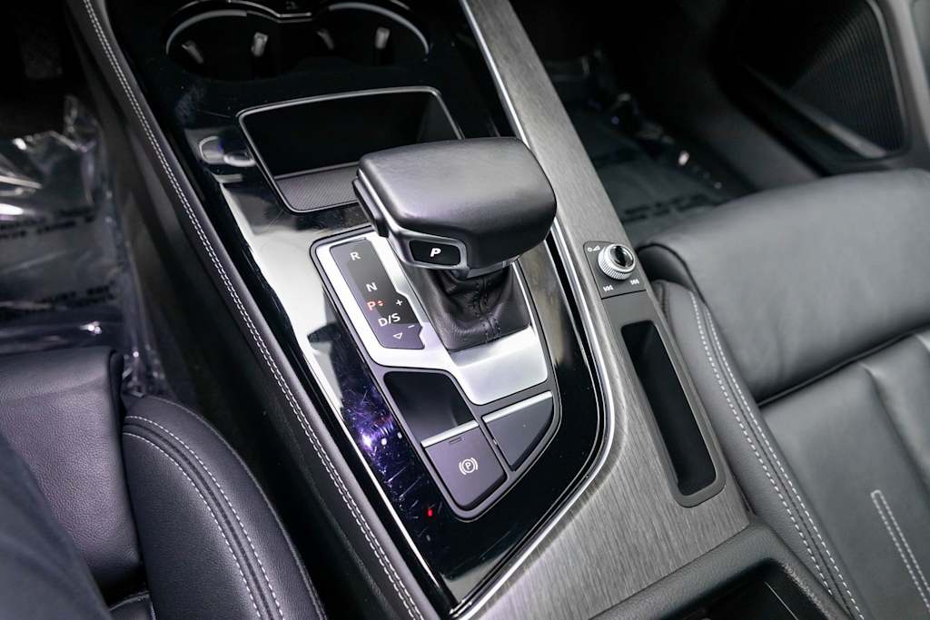 Thumbnail: 2024 Audi A4 - 16