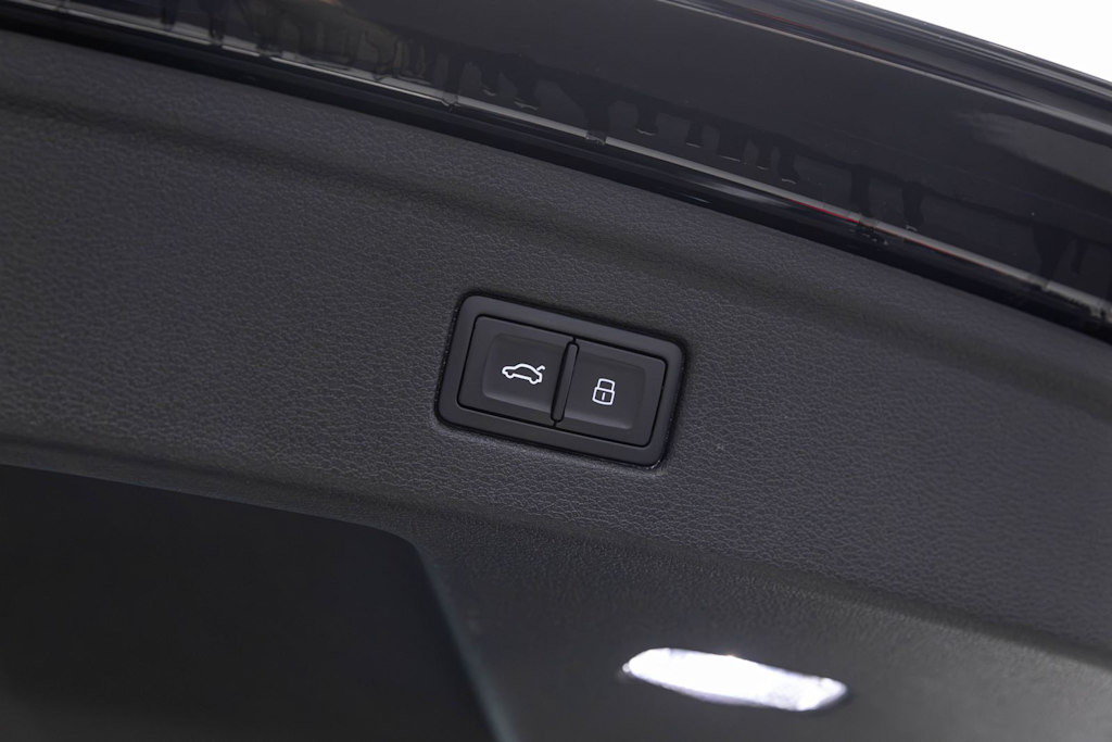 Thumbnail: 2024 Audi A5 - 40