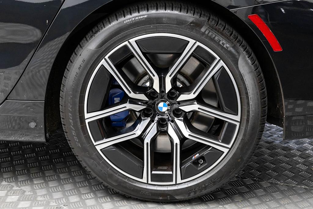 Thumbnail: 2024 BMW 7 Series - 46