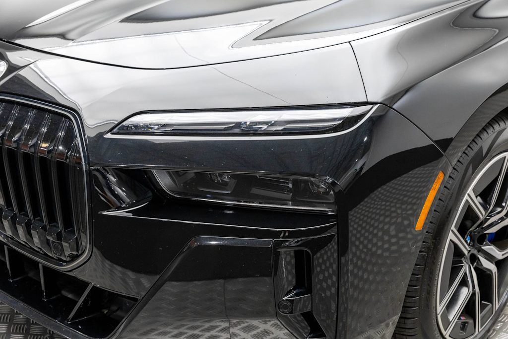 Thumbnail: 2024 BMW 7 Series - 52
