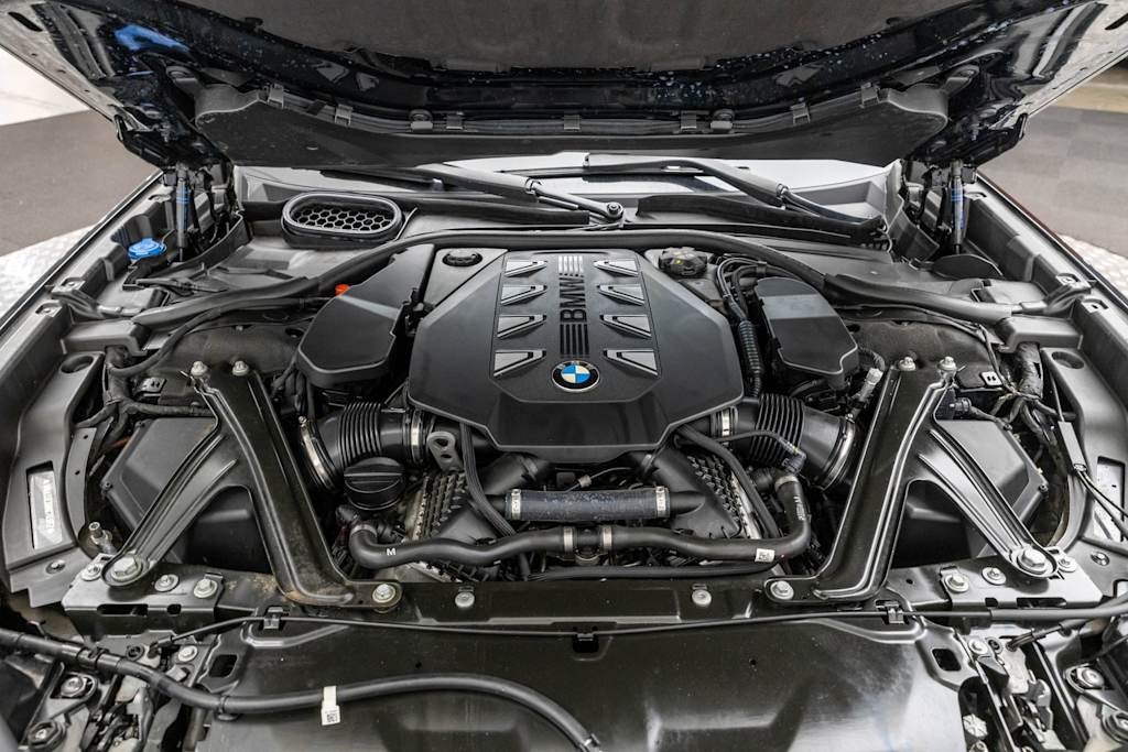 Thumbnail: 2024 BMW 7 Series - 8